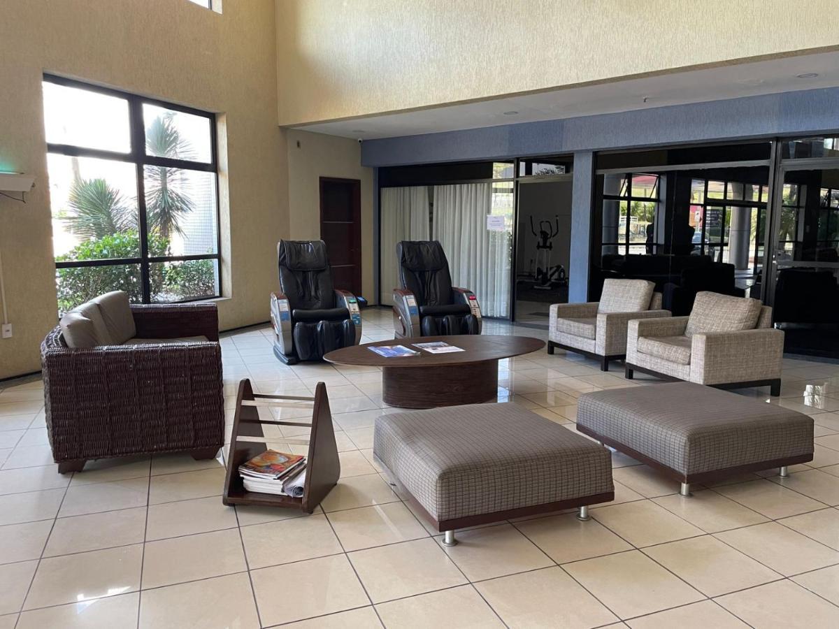 Flat Iate Plaza Apartment